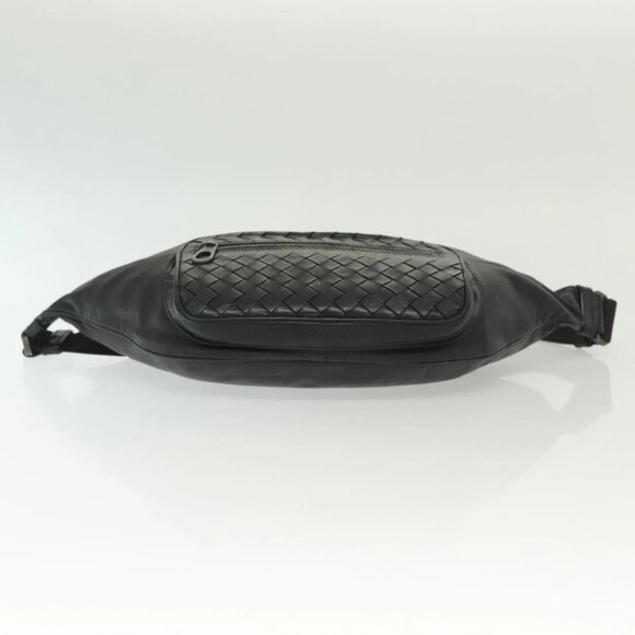 BOTTEGA VENETA INTRECCIATO Waist Bag Leather Black Silver Auth 137678 - Picture 7 of 16